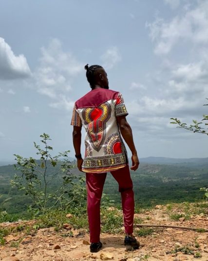 D1109B82-F6B3-4FD4-A49B-99969A0FEB53