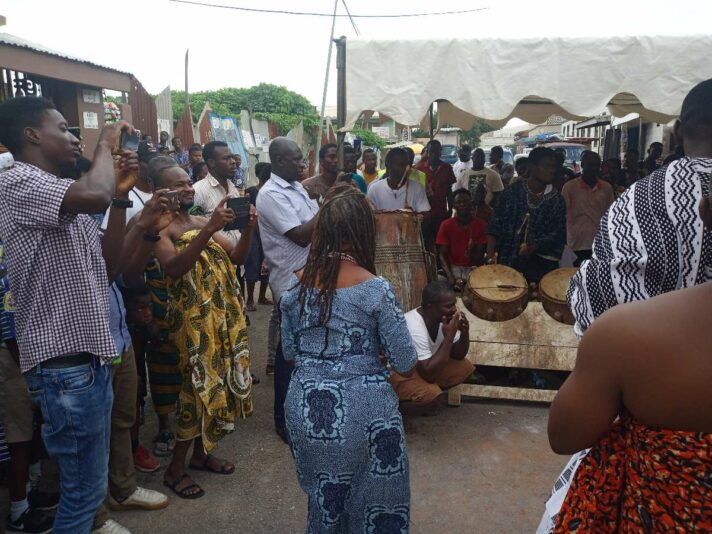 158c1484-25bd-42ec-a4f9-063aae92c067