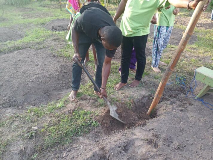 ab41a6e7-da9c-4e85-a5b2-9df6151a021e