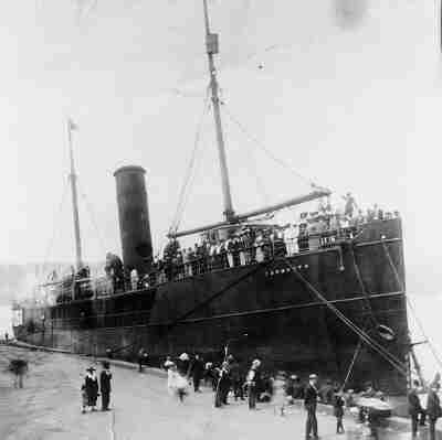 BLACK_STAR_LINER