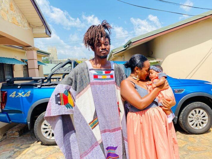 3C58B3E3-C4BC-4EE9-8DFD-E40CC7AC5AD5