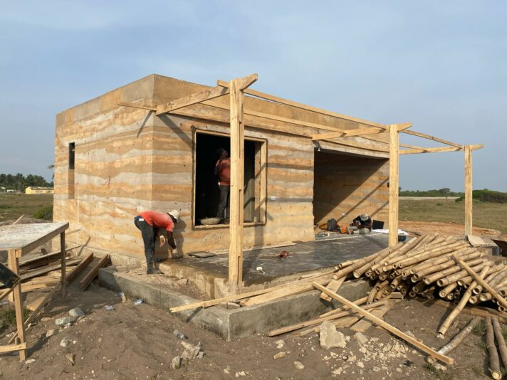 02FB5183-E98D-4B0E-81A3-3B87B4A09BFD