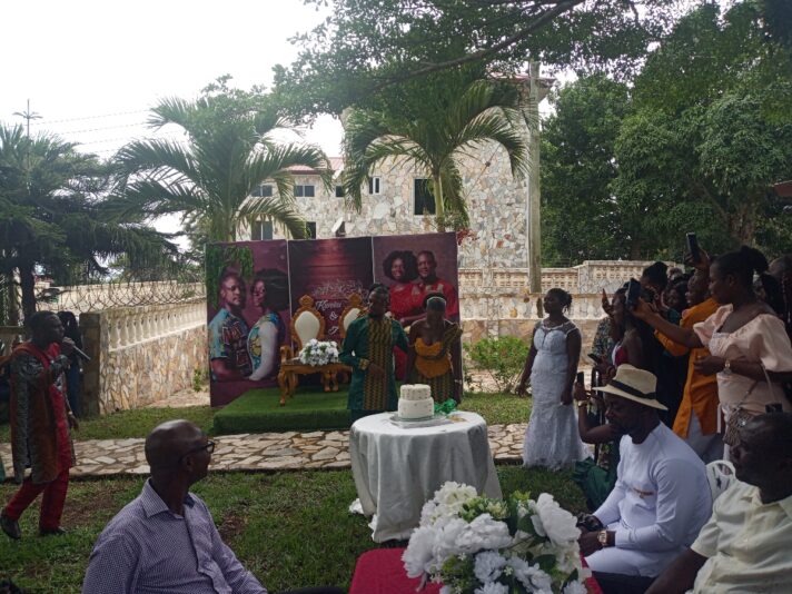 8cf3fa84-2c46-426e-bb70-b2f0abbf7982