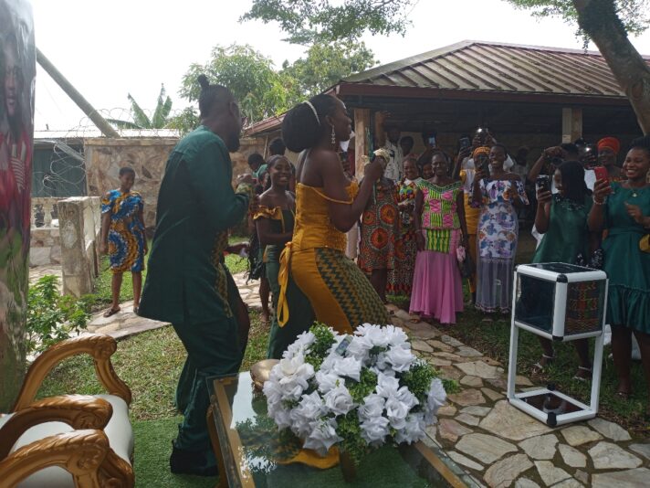 25849712-542b-4369-b688-3bf3e9f38653