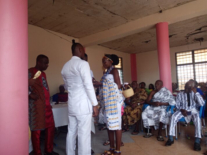 e6b2fe9f-fe77-40dd-b0d6-89b1ac907da4