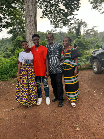 2E344B65-FB29-420E-AE8D-604EEF2130CC