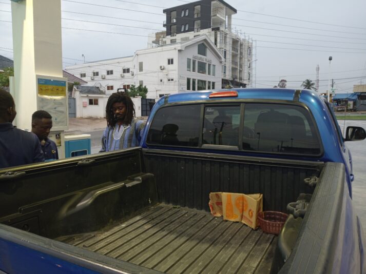 136ee73b-6fc5-4dc1-916f-f3cd2336f28a