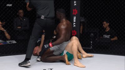 Senegalese Wrestler KNOCKS OUT Russian Star ｜ Reug Reug vs. Gazzaev