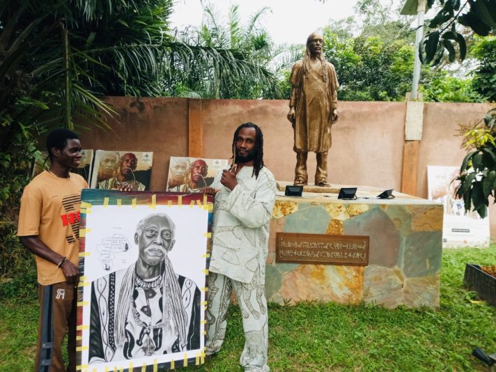 775D16DD-CB35-4CCB-ADEB-13001B4AEBD2