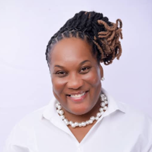 Nana Akosua Seɔyɔ -
President, African-American Association of Ghana (AAAG)