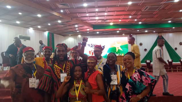 2C59747C-654A-4DF1-BE2F-650F7BFCAAA7