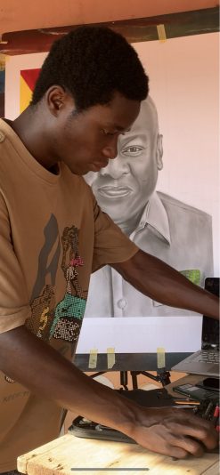 827CE5F2-0201-4FE9-A495-82A9176139CD