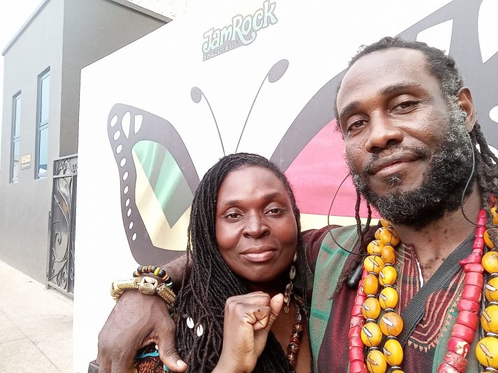 1d33b935-ea89-406e-a438-6220679fc168